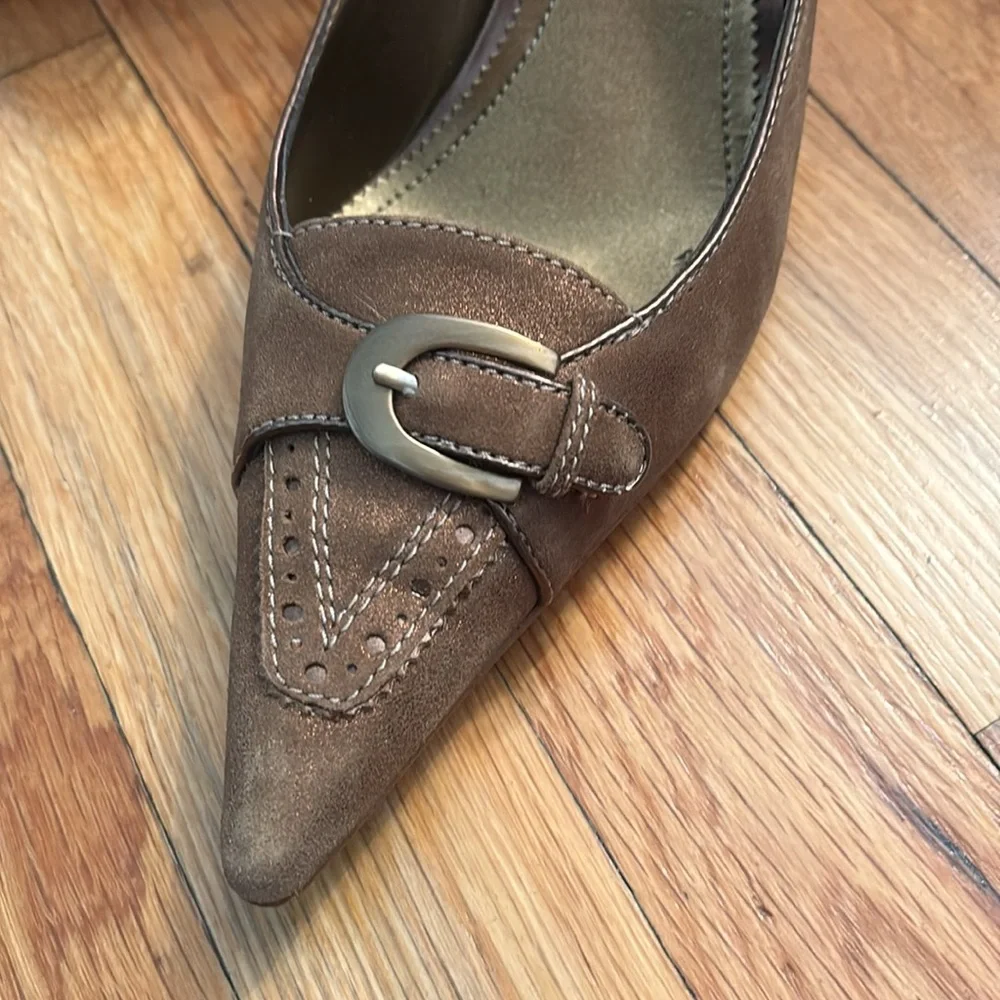 Bronze Pumps